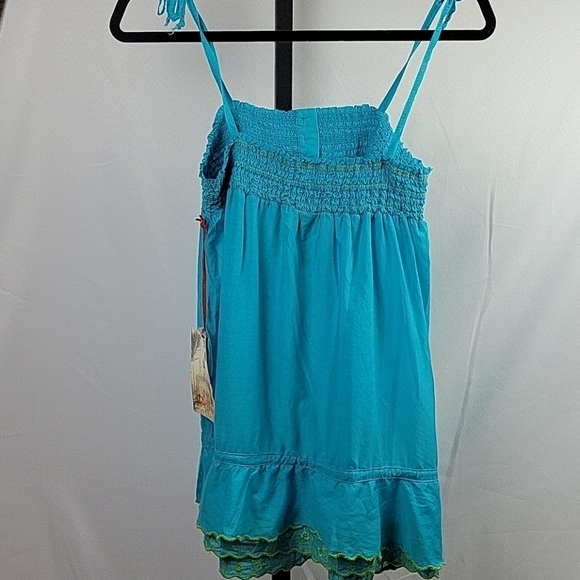 NWT Da Nang sleeveless embroidered blue tank top M - Picture 2 of 14